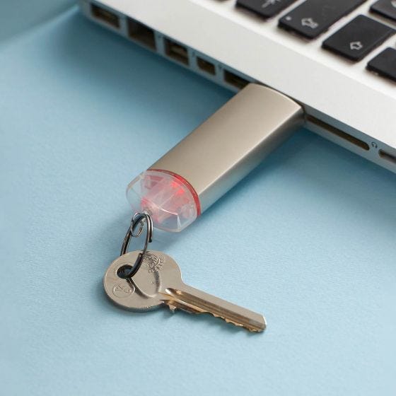 USB MONTBUI 16 GB